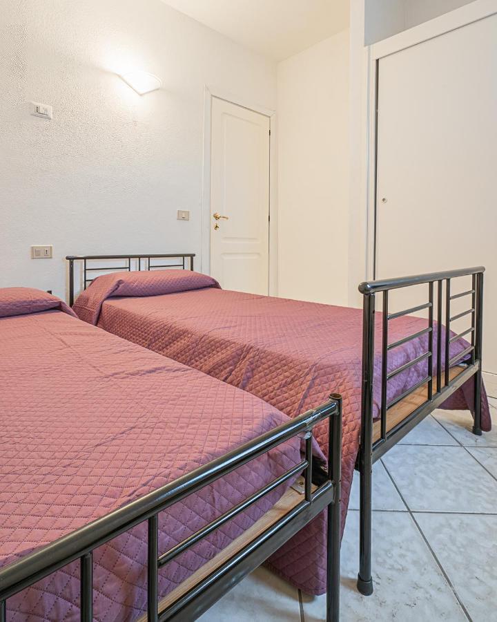 Ambra Holiday Rooms San Teodoro  Exterior photo